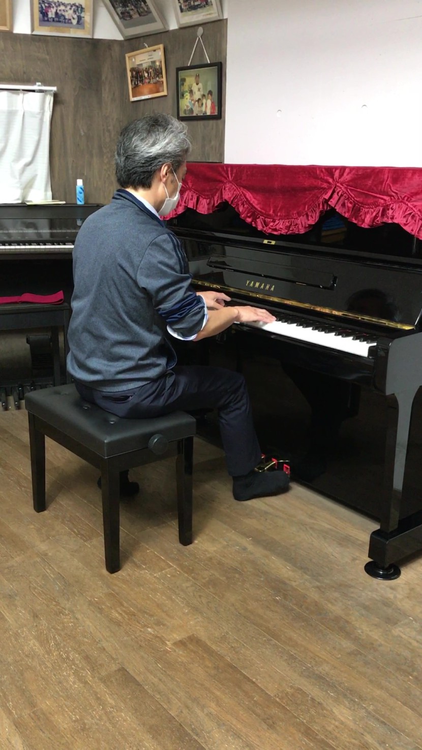 ピアノ演奏